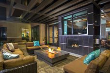 Common Space Holiday Inn CARLSBAD - SAN DIEGO by IHG, an IHG Hotel