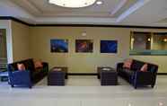 Lobby 7 Holiday Inn Express & Suites LANSING-DIMONDALE, an IHG Hotel