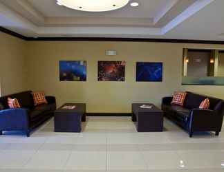 Lobby 2 Holiday Inn Express & Suites LANSING-DIMONDALE, an IHG Hotel