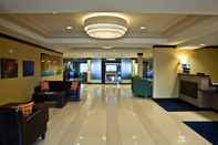 Lobi Holiday Inn Express & Suites LANSING-DIMONDALE, an IHG Hotel