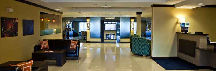 Lobby Holiday Inn Express & Suites LANSING-DIMONDALE, an IHG Hotel