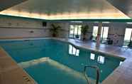 Hồ bơi 2 Holiday Inn Express & Suites LANSING-DIMONDALE, an IHG Hotel