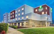 ภายนอกอาคาร 7 Holiday Inn Express & Suites SALEM NORTH - KEIZER, an IHG Hotel