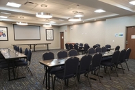 Functional Hall Holiday Inn Express & Suites MACON NORTH, an IHG Hotel