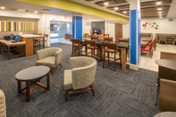 Bar, Cafe and Lounge Holiday Inn Express & Suites ROSEVILLE - GALLERIA AREA, an IHG Hotel