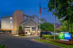 Holiday Inn Express CHAPEL HILL, an IHG Hotel, Rp 2.488.668