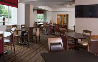 Others 4 Holiday Inn Express LONDON CHINGFORD-NTH CIRCULAR, an IHG Hotel