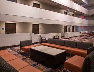 Lobby 2 Holiday Inn Express & Suites SAN ANTONIO MEDICAL-SIX FLAGS, an IHG Hotel
