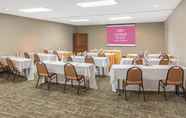 ห้องประชุม 5 Crowne Plaza HICKORY, an IHG Hotel