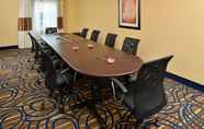 Functional Hall 4 Holiday Inn Express & Suites PEEKSKILL-LOWER HUDSON VALLEY, an IHG Hotel