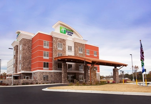 ภายนอกอาคาร Holiday Inn Express & Suites HOT SPRINGS, an IHG Hotel