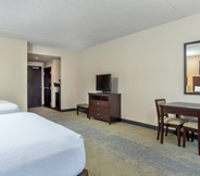 ห้องนอน 3 Holiday Inn LOUISVILLE AIRPORT - FAIR/EXPO, an IHG Hotel