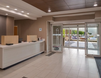 Lobby 2 Holiday Inn Express & Suites CHATTANOOGA (EAST RIDGE), an IHG Hotel