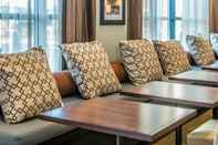 บาร์ คาเฟ่ และเลานจ์ Staybridge Suites SACRAMENTO - FOLSOM, an IHG Hotel