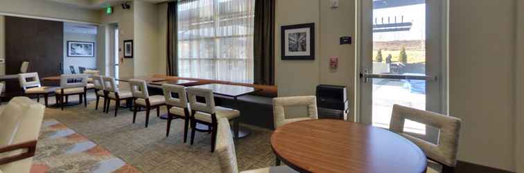 Lobi Staybridge Suites MADISON - FITCHBURG, an IHG Hotel