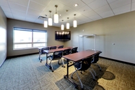 Functional Hall Staybridge Suites MADISON - FITCHBURG, an IHG Hotel