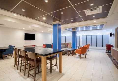 Sảnh chức năng Holiday Inn Express & Suites OWINGS MILLS-BALTIMORE AREA, an IHG Hotel