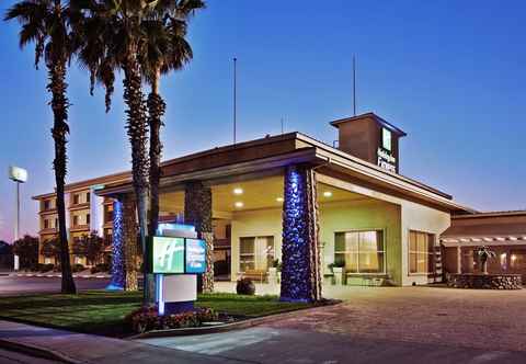 Bangunan Holiday Inn Express & Suites CORNING, an IHG Hotel