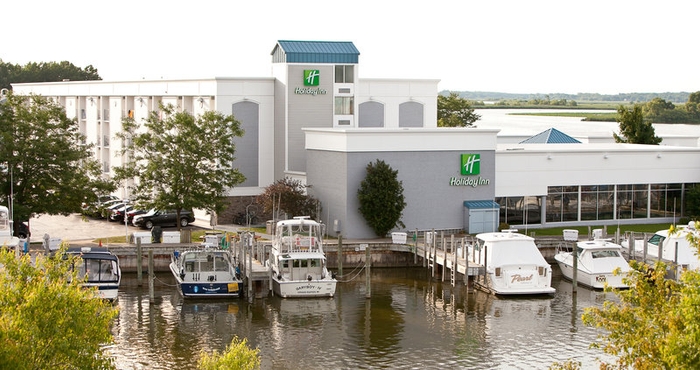 Exterior Holiday Inn GRAND HAVEN-SPRING LAKE, an IHG Hotel