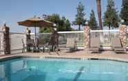 Swimming Pool 7 Holiday Inn Express & Suites CORNING, an IHG Hotel