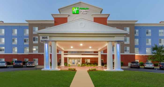 Exterior Holiday Inn Express & Suites CHARLOTTE- ARROWOOD, an IHG Hotel