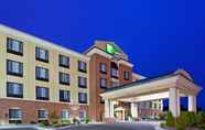 Exterior 7 Holiday Inn Express & Suites DETROIT - UTICA, an IHG Hotel