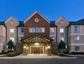 Exterior 2 Staybridge Suites CHARLOTTE BALLANTYNE, an IHG Hotel