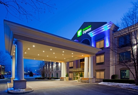 Exterior Holiday Inn Express & Suites HAGERSTOWN, an IHG Hotel
