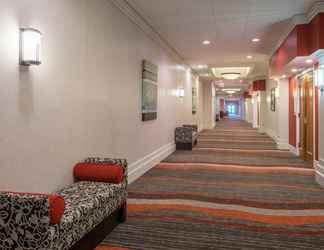 Lobi 2 Holiday Inn HARRISBURG (HERSHEY AREA) I-81, an IHG Hotel