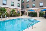 Hồ bơi Holiday Inn Express & Suites TEXARKANA, an IHG Hotel