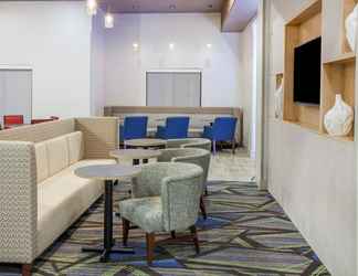 Sảnh chờ 2 Holiday Inn Express & Suites TEXARKANA, an IHG Hotel