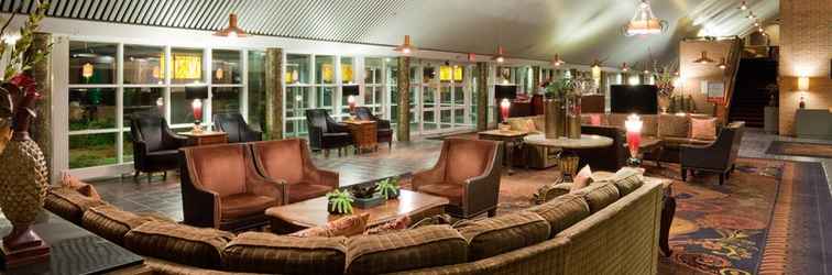 Lobi Crowne Plaza MINNEAPOLIS WEST, an IHG Hotel