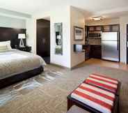 Bedroom 2 Staybridge Suites MARQUETTE, an IHG Hotel