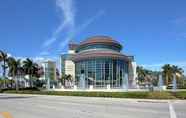 Exterior 6 Holiday Inn PALM BEACH-AIRPORT CONF CTR, an IHG Hotel