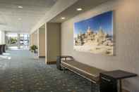 Lobby Holiday Inn PALM BEACH-AIRPORT CONF CTR, an IHG Hotel