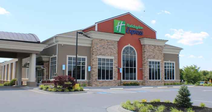 Exterior Holiday Inn Express WOODSTOCK-SHENANDOAH VALLEY, an IHG Hotel