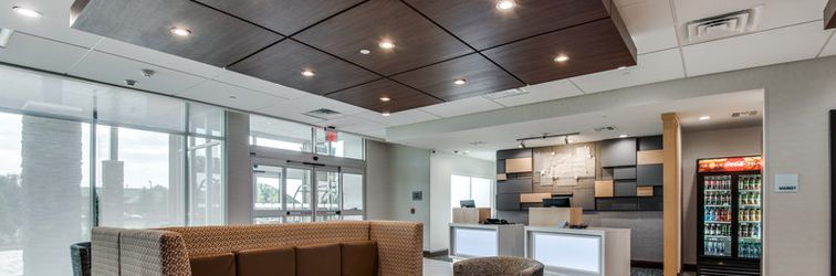 ロビー Holiday Inn Express & Suites DALLAS NORTH - ADDISON by IHG, an IHG Hotel