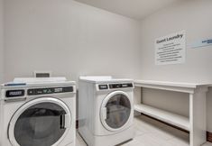 宿泊サービス 4 Holiday Inn Express & Suites DALLAS NORTH - ADDISON by IHG, an IHG Hotel