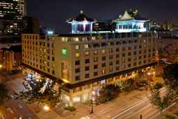 Holiday Inn MONTREAL CENTREVILLE DOWNTOWN by IHG, an IHG Hotel, USD 311.75