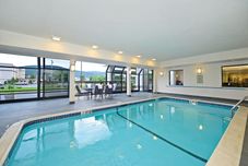 泳池 Holiday Inn Express FISHKILL-MID HUDSON VALLEY by IHG, an IHG Hotel