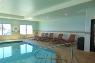 Swimming Pool Holiday Inn Express & Suites SPRINGVILLE-SOUTH PROVO AREA, an IHG Hotel