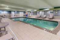 Swimming Pool Holiday Inn Express & Suites VANDALIA, an IHG Hotel