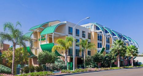 Exterior 2 Holiday Inn OCEANSIDE CAMP PENDLETON AREA by IHG, an IHG Hotel