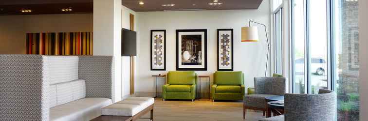 Lobby Holiday Inn Express & Suites OMAHA - MILLARD AREA, an IHG Hotel