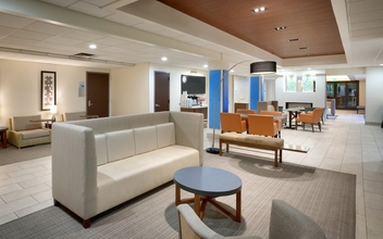 Sảnh chờ 4 Holiday Inn Express & Suites AMERICAN FORK- NORTH PROVO, an IHG Hotel