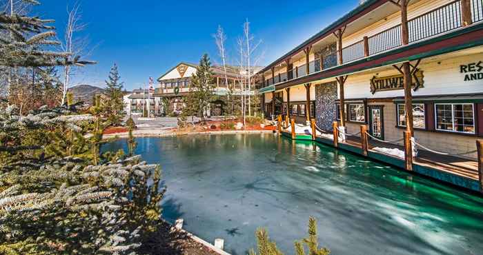 สระว่ายน้ำ Holiday Inn Resort THE LODGE AT BIG BEAR LAKE, an IHG Hotel