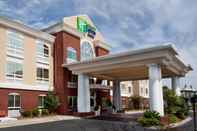 Exterior Holiday Inn Express & Suites SUMTER, an IHG Hotel