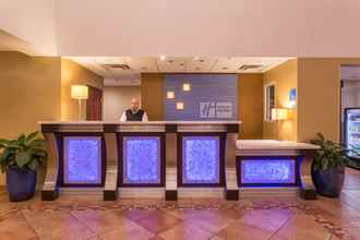 Lobby 4 Holiday Inn Express & Suites MANTECA CITY CENTER, an IHG Hotel