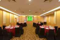 Functional Hall Holiday Inn MELAKA, an IHG Hotel