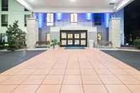 Lobi Holiday Inn Express & Suites LOUISVILLE EAST, an IHG Hotel